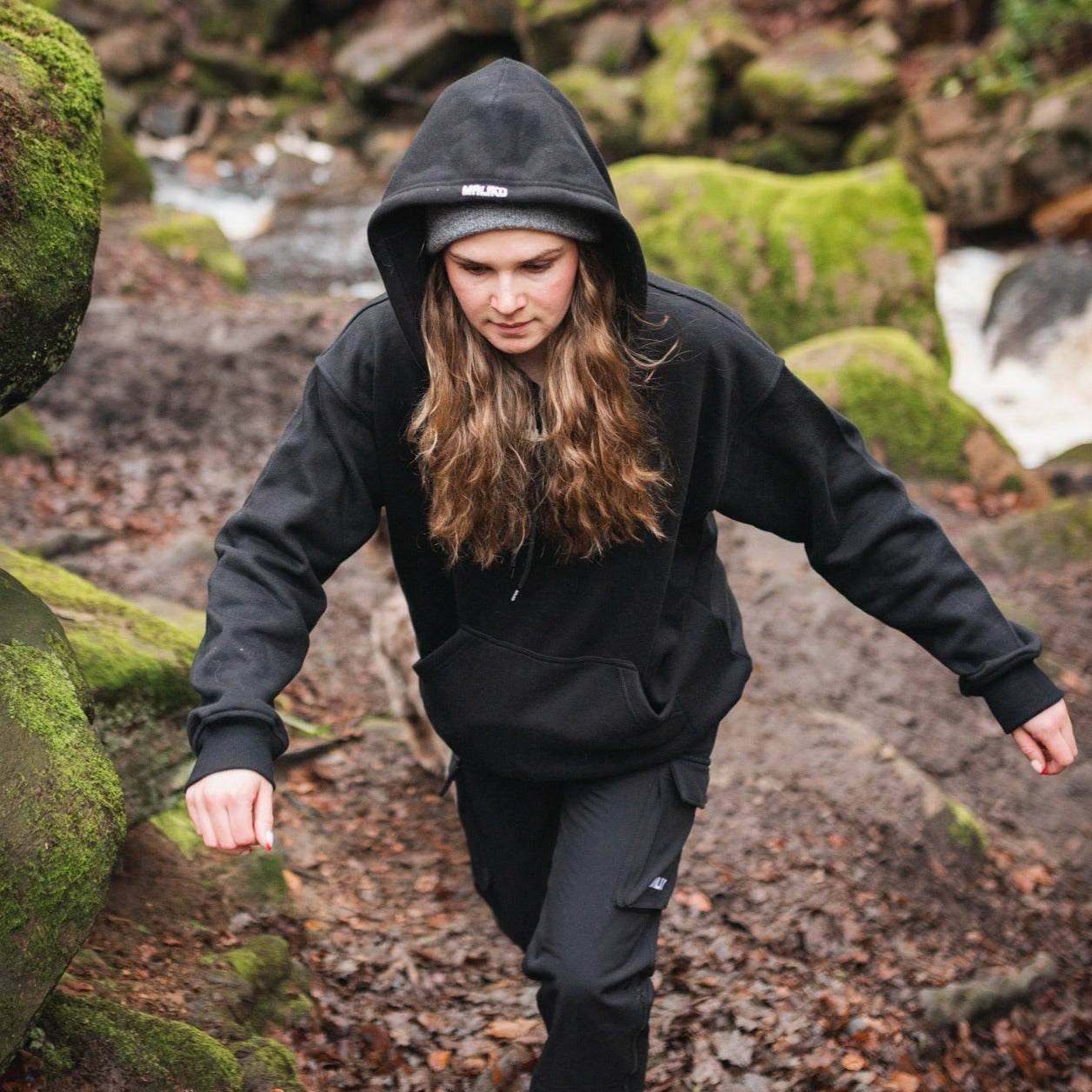 OVERSIZED BLACK HOODY